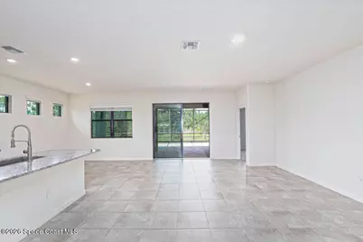 629 Old Country Rd SE, Palm Bay, FL 32909 - Photo 5