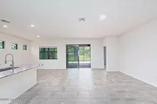 629 Old Country Rd S E, Palm Bay, FL 32909 - Photo 5