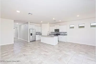629 Old Country Rd SE, Palm Bay, FL 32909 - Photo 7
