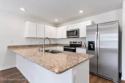 721 Daysland Avenue SW, Palm Bay, FL 32908 - Photo 5