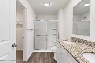 721 Daysland Ave SW, Palm Bay, FL 32908 - Photo 17