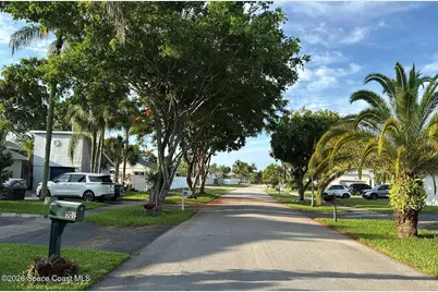 307 NW 39th Way, Deerfield Beach, FL 33442 - Photo 5