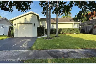 307 NW 39th Way, Deerfield Beach, FL 33442 - Photo 1