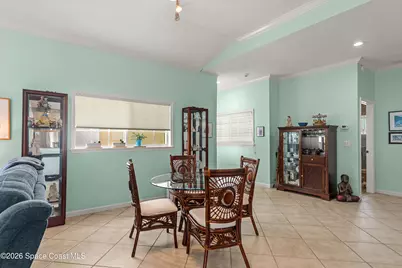 520 7th Square #202, Vero Beach, FL 32962 - Photo 7