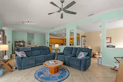 520 7th Square #202, Vero Beach, FL 32962 - Photo 9