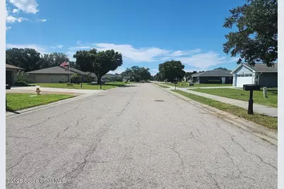1608 14th Street W, Palmetto, FL 34221 - Photo 5