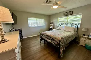 324 Colony Ln, Fort Pierce, FL 34982 - Photo 25