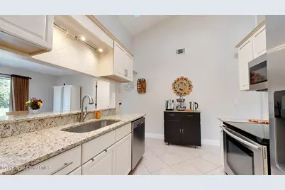 672 Casa Grande Drive, Melbourne, FL 32940 - Photo 7