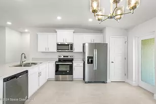 1067 Grantham Ln, Palm Bay, FL 32909 - Photo 11