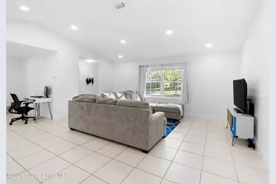 585 Boxthorn Avenue NW, Palm Bay, FL 32907 - Photo 9