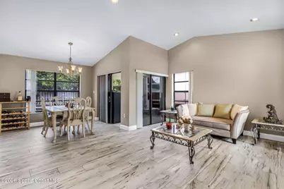 561 Auburn Way, Davie, FL 33325 - Photo 3