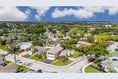 561 Auburn Way, Davie, FL 33325 - Photo 53