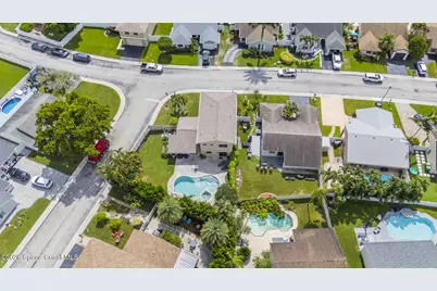 561 Auburn Way, Davie, FL 33325 - Photo 61