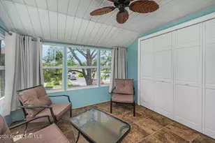 533 S Lakes End Dr, Fort Pierce, FL 34982 - Photo 11