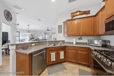 222 Secret Drive, West Melbourne, FL 32904 - Photo 7