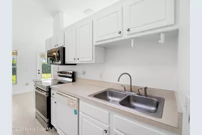 1381 Olde Bailey Lane, West Melbourne, FL 32904 - Photo 13