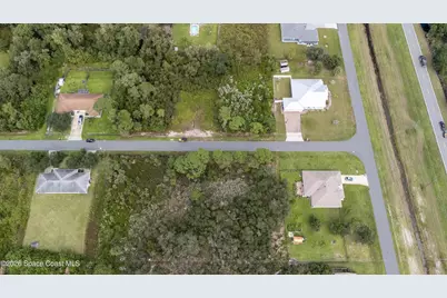 1686 Chamorro Street SE, Palm Bay, FL 32909 - Photo 5