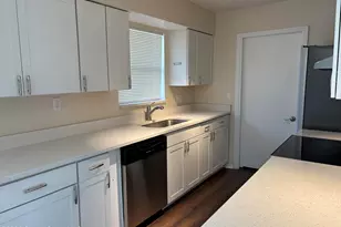 490 Treemont Ave SW, Palm Bay, FL 32908 - Photo 9