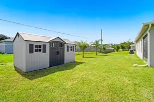 1846 Fairlight St NW, Palm Bay, FL 32907 - Photo 31