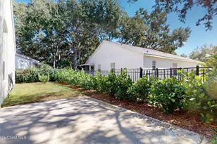 2506 St Johns Ln, Melbourne, FL 32935 - Photo 25