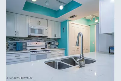910 E Causeway Boulevard #C13, Vero Beach, FL 32963 - Photo 7