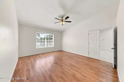 423 Vizcaya Court, Melbourne, FL 32940 - Photo 11