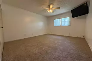 8521 S Old Country Manor, Davie, FL 33328 - Photo 7