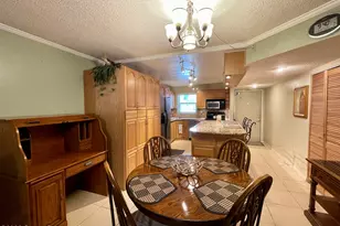 8521 S Old Country Manor, Davie, FL 33328 - Photo 3