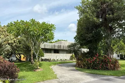 13050 N Calusa Club Drive, Miami, FL 33186 - Photo 3