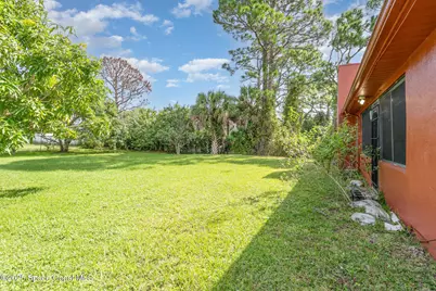 915 Elmont Street NW, Palm Bay, FL 32907 - Photo 5