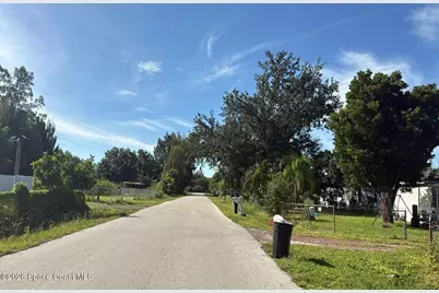 8116 Penny Drive, North Fort Myers, FL 33917 - Photo 5