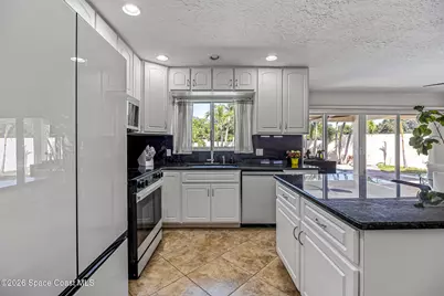 104 W Alachua Lane, Cocoa Beach, FL 32931 - Photo 11