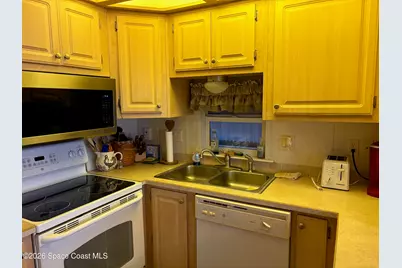 573 Carousel Lane #284, Melbourne Beach, FL 32951 - Photo 23