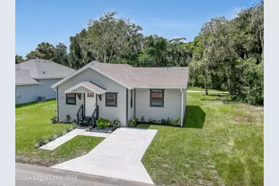 702 S Myrtle Avenue, New Smyrna Beach, FL 32168 - Photo 1