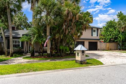 401 Avenue B, Melbourne Beach, FL 32951 - Photo 1