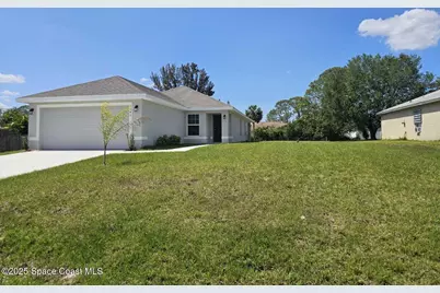 1040 Colonial Avenue SE, Palm Bay, FL 32909 - Photo 1
