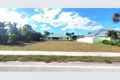320 S Brevard Avenue, Cocoa Beach, FL 32931 - Photo 1