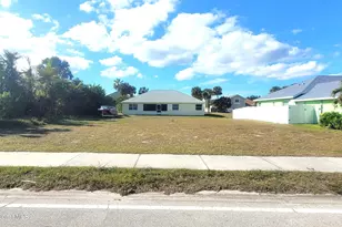 320 S Brevard Ave, Cocoa Beach, FL 32931 - Photo 1