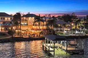 2120 N Indian River Dr, Cocoa, FL 32922 - Photo 1