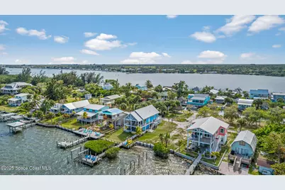 18 Vip Island #B, Grant-Valkaria, FL 32949 - Photo 1