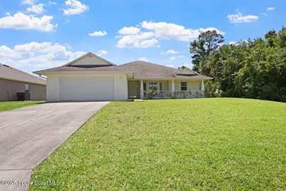 1135 17th Lane SW, Vero Beach, FL 32962 - Photo 1