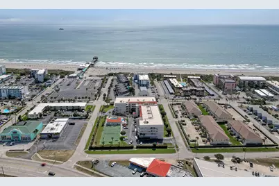 125 Pulsipher Avenue #401, Cocoa Beach, FL 32931 - Photo 1