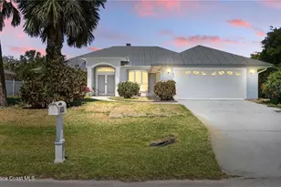 452 Citrus Ave, Sebastian, FL 32958 - Photo 1