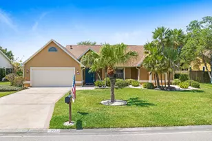 922 Spanish Wells Dr, Melbourne, FL 32940 - Photo 1