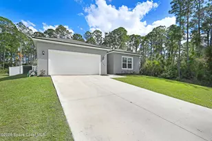 1085 Caligula Ave SE, Palm Bay, FL 32909 - Photo 1