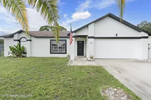 822 Lamplighter Dr NW, Palm Bay, FL 32907 - Photo 1