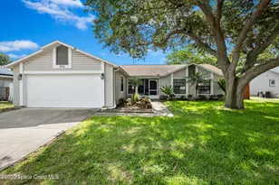 816 Pine Shadows Ave W, Rockledge, FL 32955 - Photo 1