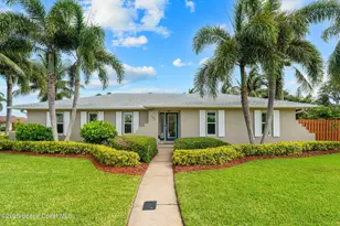 565 Solitaire Palm Dr, Indialantic, FL 32903 - Photo 1