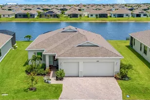 1052 Great Belt Cir, Melbourne, FL 32940 - Photo 1