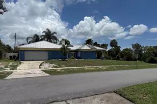 2103 Indian River Dr, Cocoa, FL 32922 - Photo 1